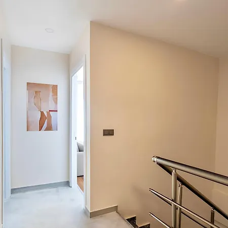 Sa Apartments! Lux 2br Duplex 150m To The Lejlighed