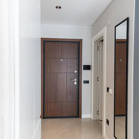 Sa Apartments! 150m To The Apartment *