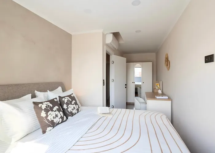 Daire Sa Apartments! Lux 2br Duplex 150m To The *
